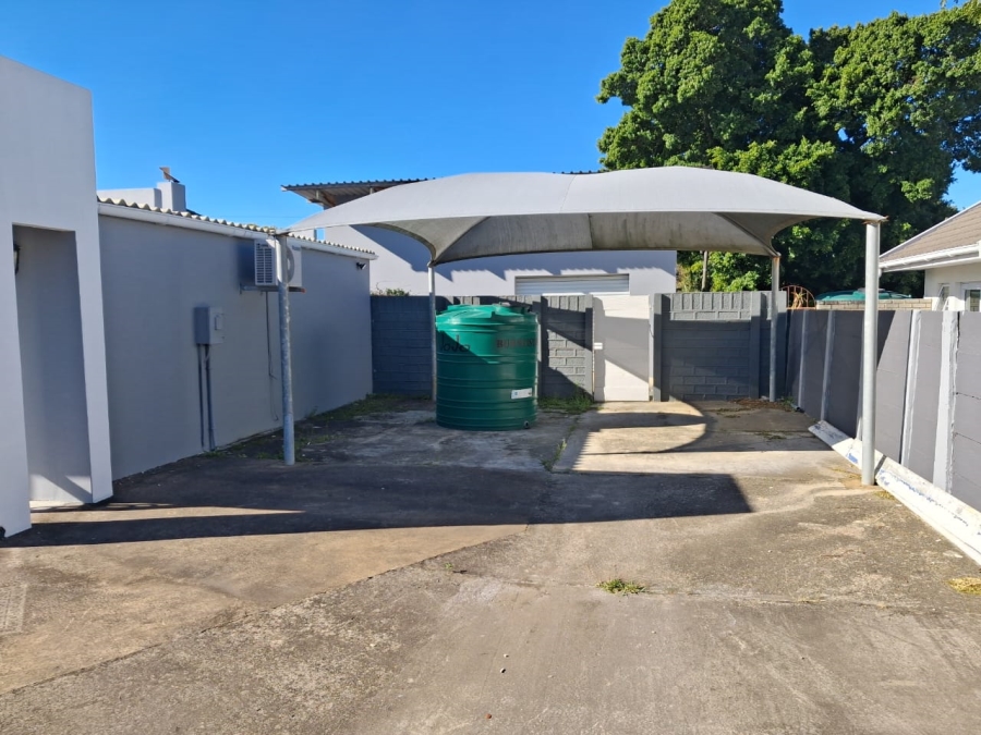 Commercial Property for Sale in Beacon Bay Eastern Cape